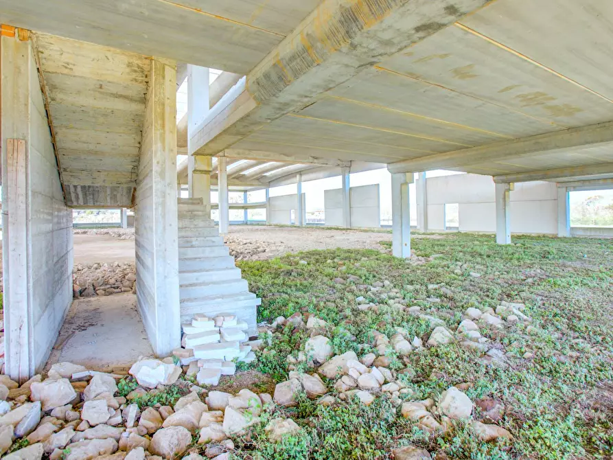 Immagine 10 di Capannone industriale in vendita  in via della produzione a Aprilia