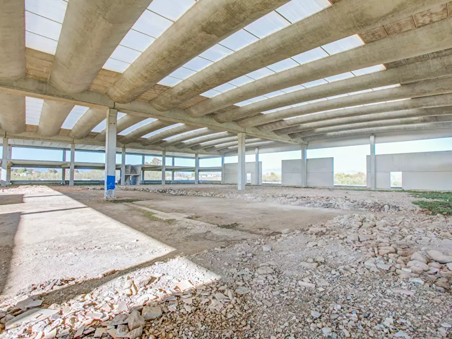 Immagine 13 di Capannone industriale in vendita  in via della produzione a Aprilia