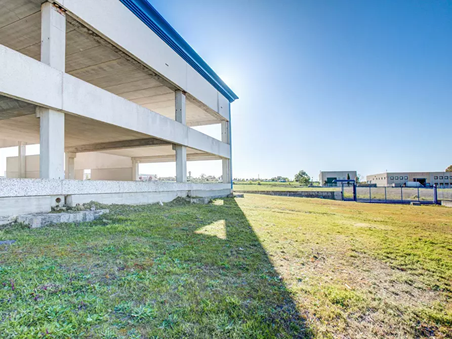 Immagine 22 di Capannone industriale in vendita  in via della produzione a Aprilia