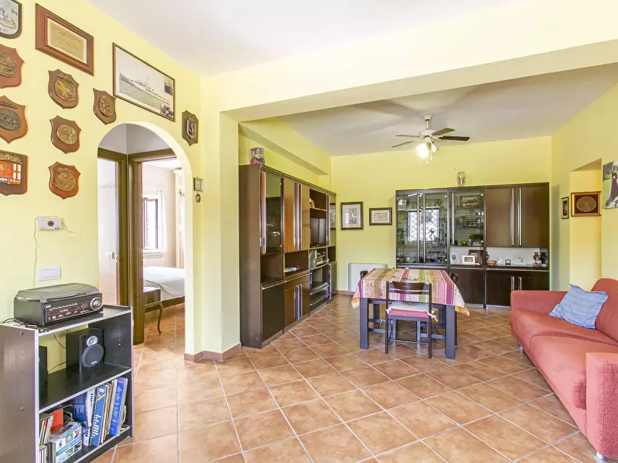 Immagine 29 di Casa bifamiliare in vendita  in via tre cannelle a Pomezia