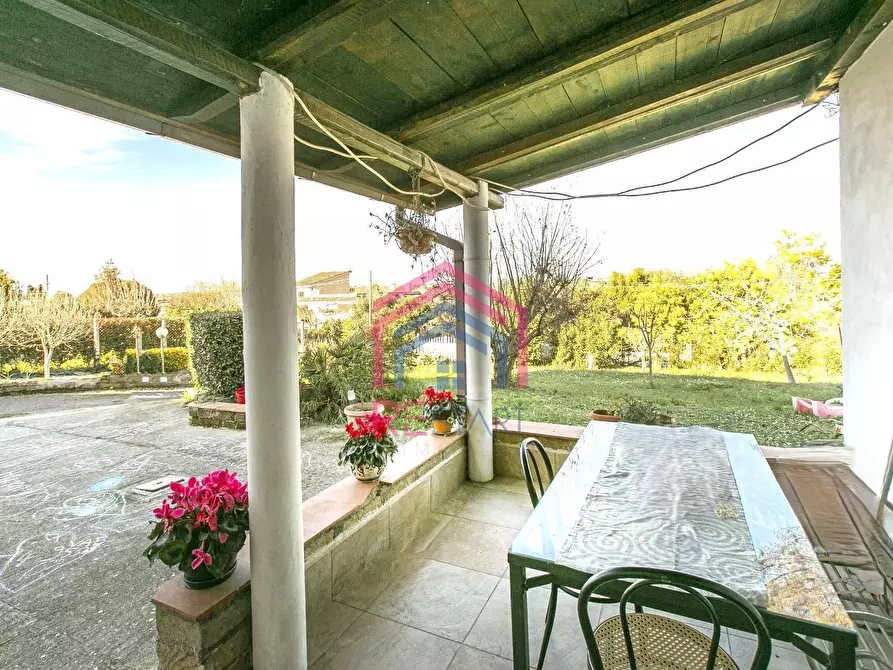 Immagine 1 di Villa in vendita  in VIA BREMBO a Aprilia