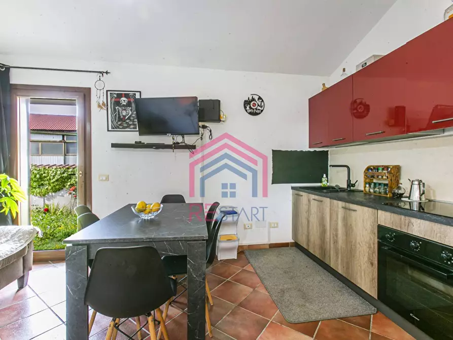 Immagine 9 di Villetta a schiera in vendita  in via rimini a Ardea