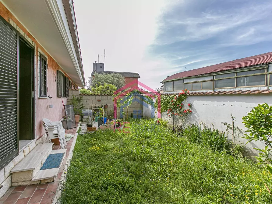 Immagine 19 di Villetta a schiera in vendita  in via rimini a Ardea