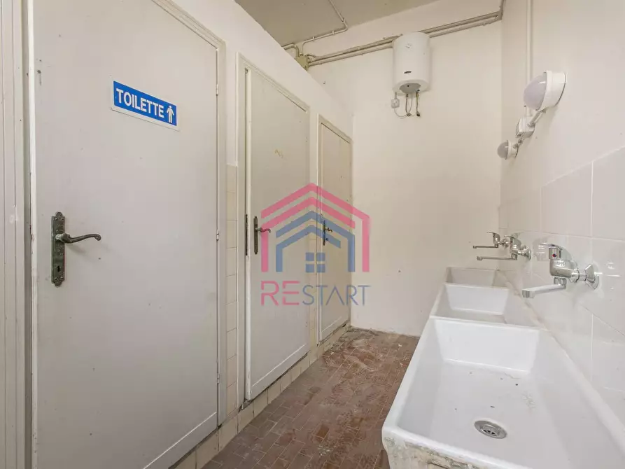 Immagine 26 di Capannone industriale in vendita  in Via F. Calvi a Pomezia