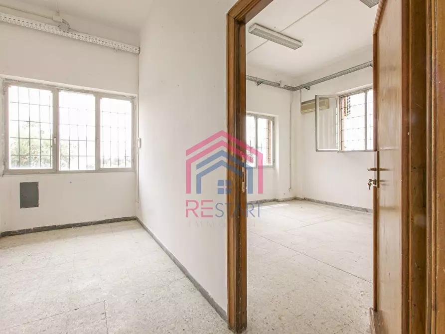 Immagine 28 di Capannone industriale in vendita  in Via F. Calvi a Pomezia