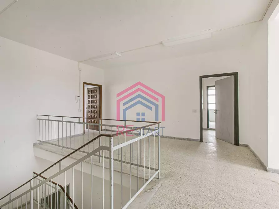 Immagine 30 di Capannone industriale in vendita  in Via F. Calvi a Pomezia