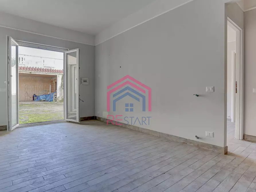 Immagine 24 di Casa bifamiliare in vendita  in Via Campobello a Pomezia