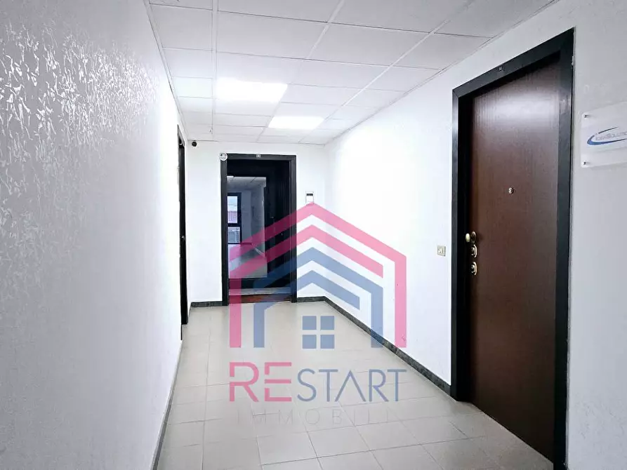 Immagine 7 di Ufficio in affitto  in Via del Mare a Pomezia