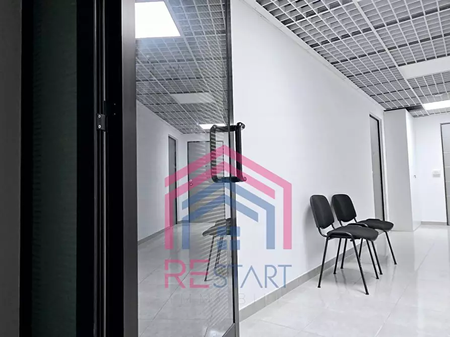 Immagine 12 di Ufficio in affitto  in Via del Mare a Pomezia