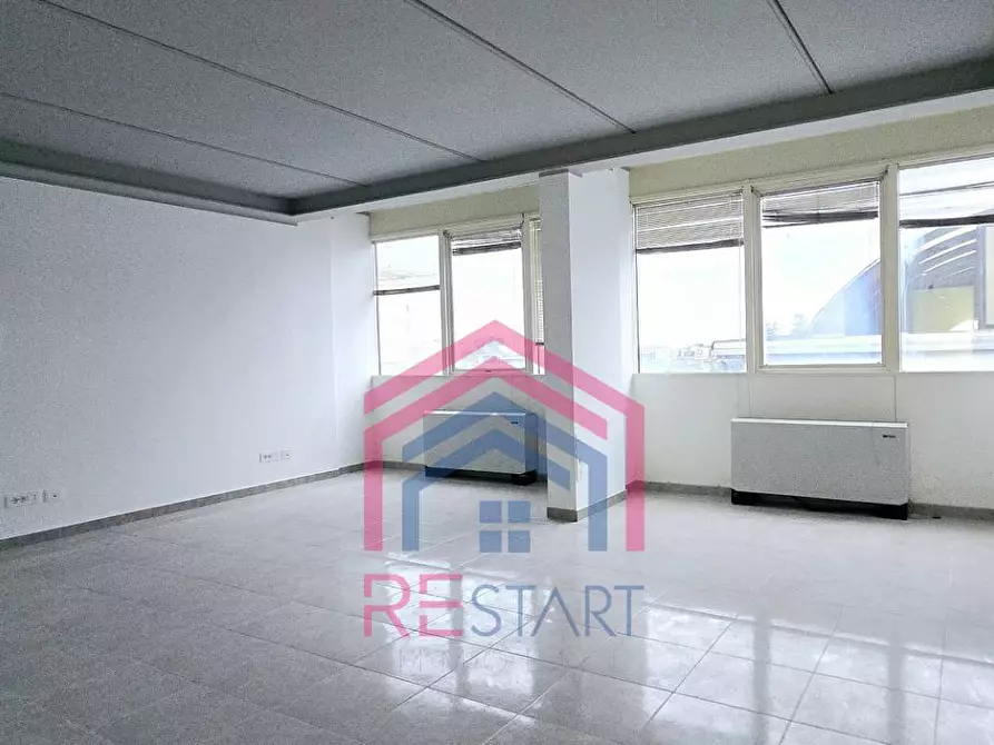 Immagine 18 di Ufficio in affitto  in Via del Mare a Pomezia