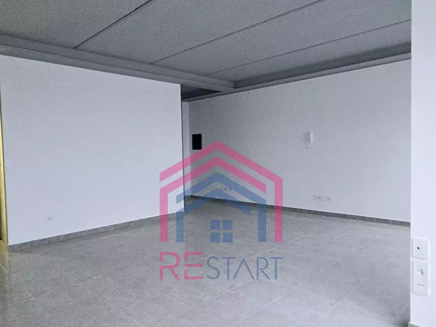 Immagine 20 di Ufficio in affitto  in Via del Mare a Pomezia