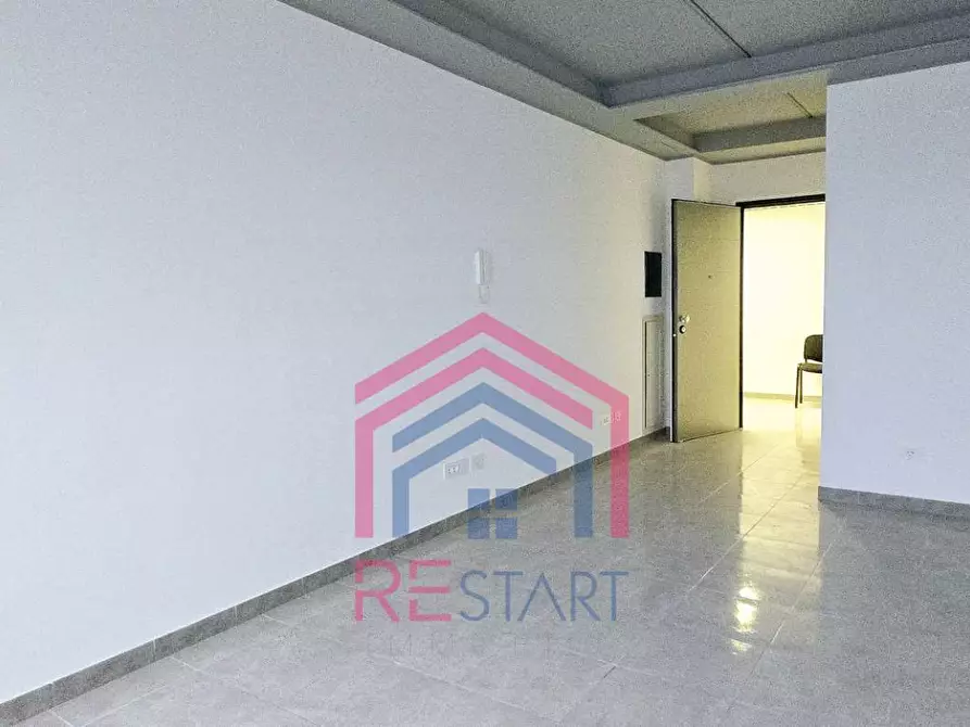 Immagine 22 di Ufficio in affitto  in Via del Mare a Pomezia