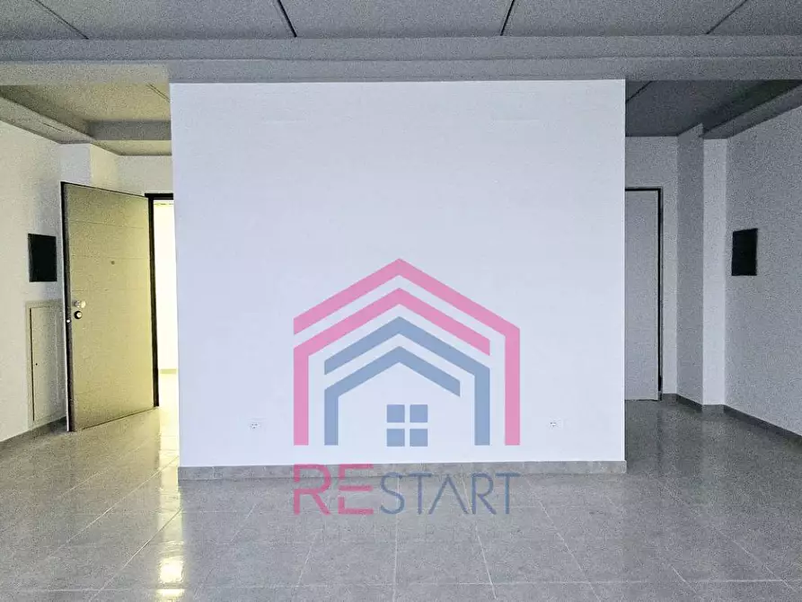 Immagine 23 di Ufficio in affitto  in Via del Mare a Pomezia