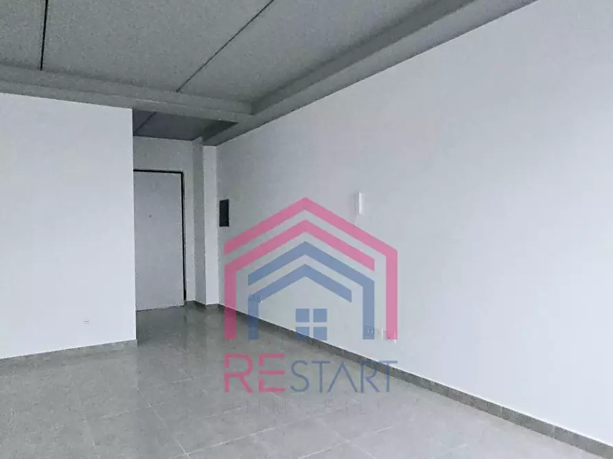 Immagine 24 di Ufficio in affitto  in Via del Mare a Pomezia