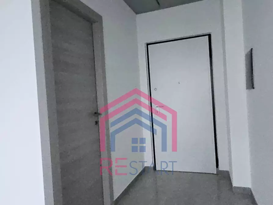 Immagine 14 di Ufficio in affitto  in Via del Mare a Pomezia