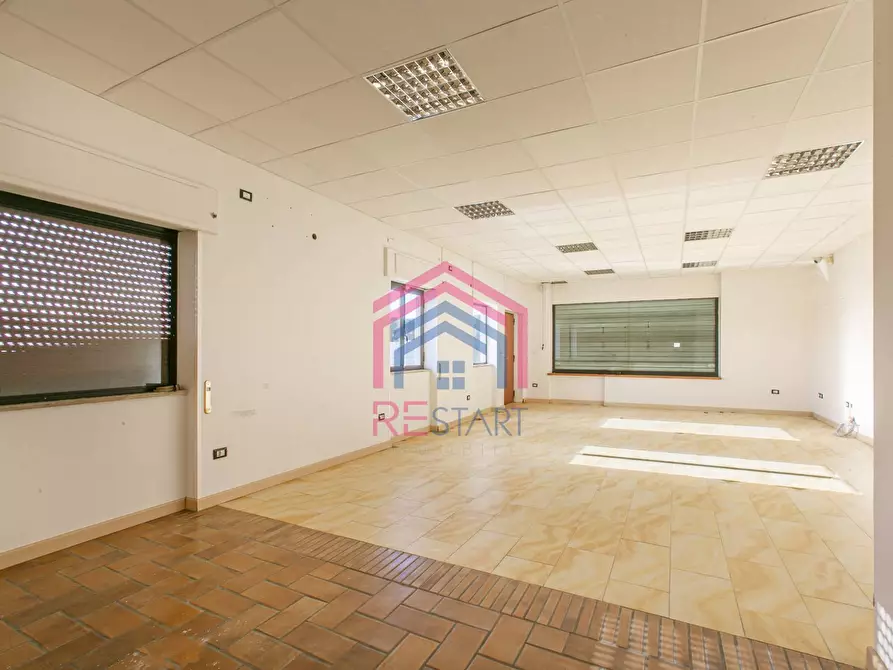 Immagine 8 di Locale commerciale in affitto  in Pontina Vecchia a Pomezia