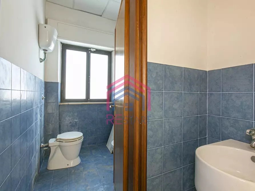 Immagine 11 di Locale commerciale in affitto  in Pontina Vecchia a Pomezia