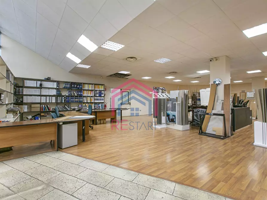 Immagine 8 di Magazzino in affitto  in via Pontina Vecchia a Pomezia