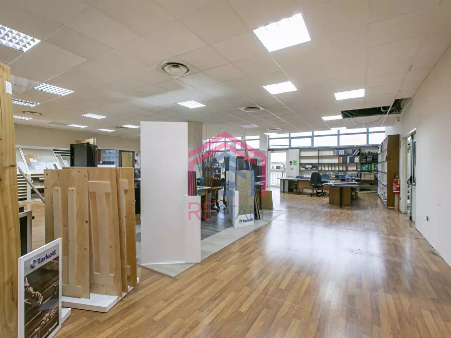 Immagine 12 di Magazzino in affitto  in via Pontina Vecchia a Pomezia