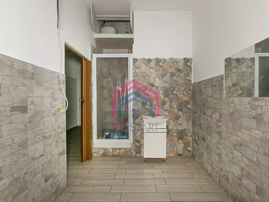 Immagine 22 di Locale commerciale in affitto  in Via Dante Alighieri a Pomezia