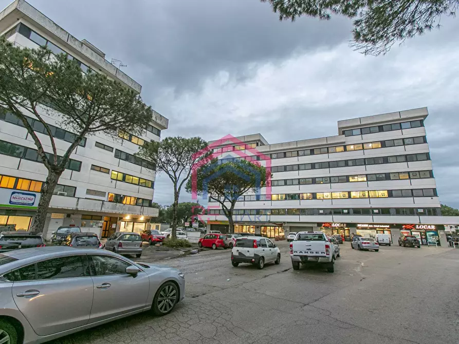 Immagine 3 di Ufficio in vendita  in Via Orvieto a Pomezia