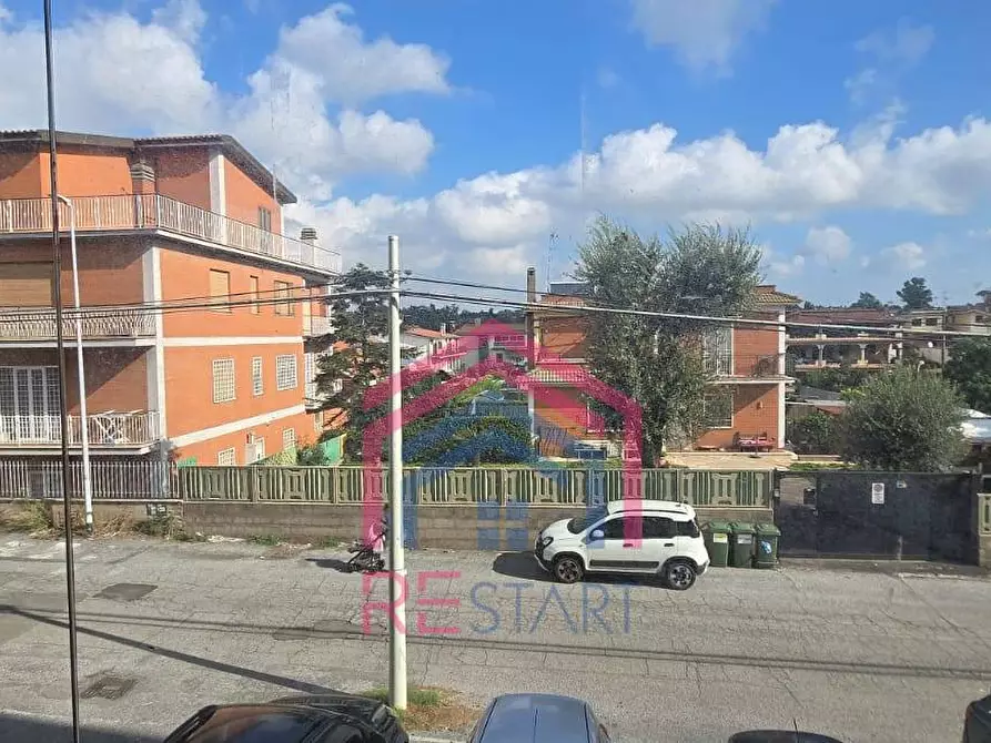 Immagine 5 di Locale commerciale in vendita  in Via Rocco De Zerbi a Roma