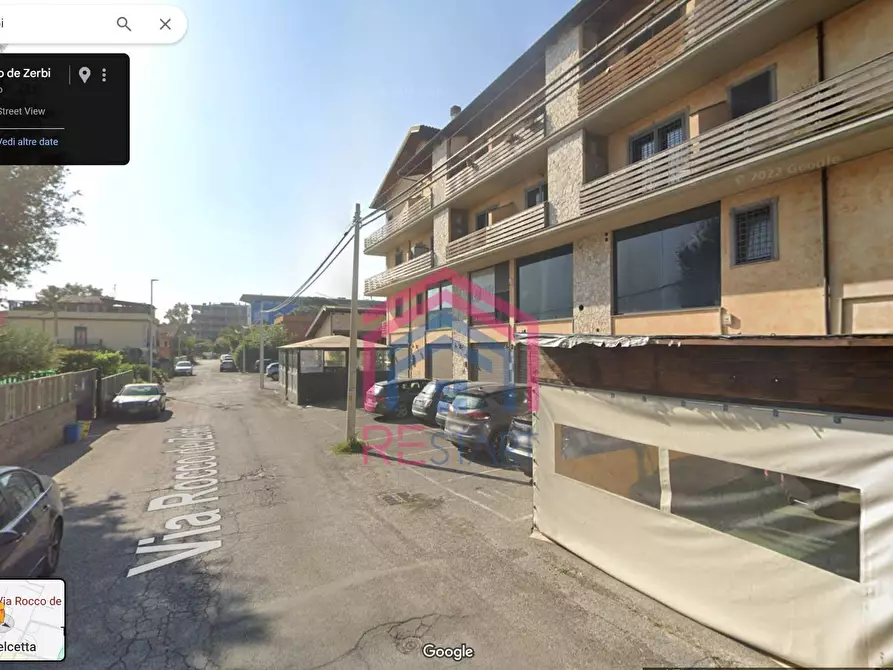 Immagine 4 di Locale commerciale in vendita  in Via Rocco De Zerbi a Roma
