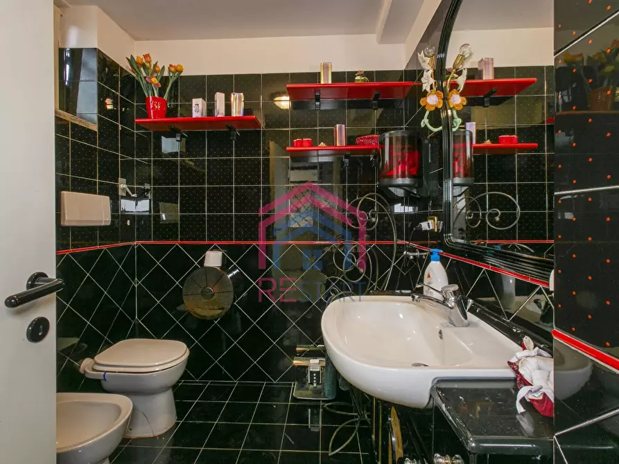 Immagine 29 di Casa bifamiliare in vendita  in via tito livio a Pomezia