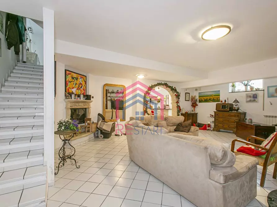 Immagine 18 di Casa bifamiliare in vendita  in via tito livio a Pomezia