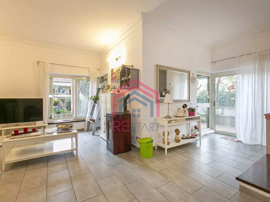 Immagine 16 di Casa bifamiliare in vendita  in via tito livio a Pomezia