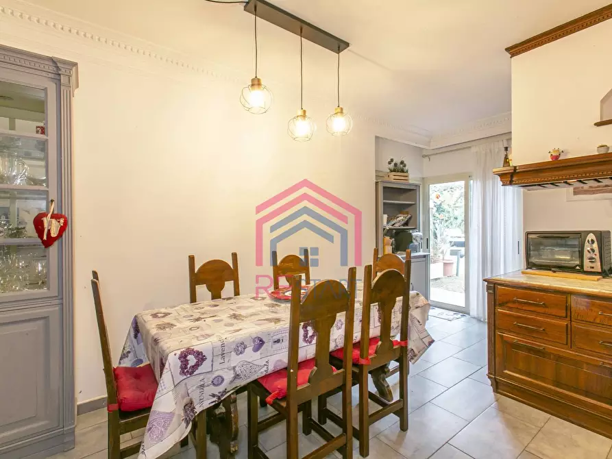 Immagine 13 di Casa bifamiliare in vendita  in via tito livio a Pomezia