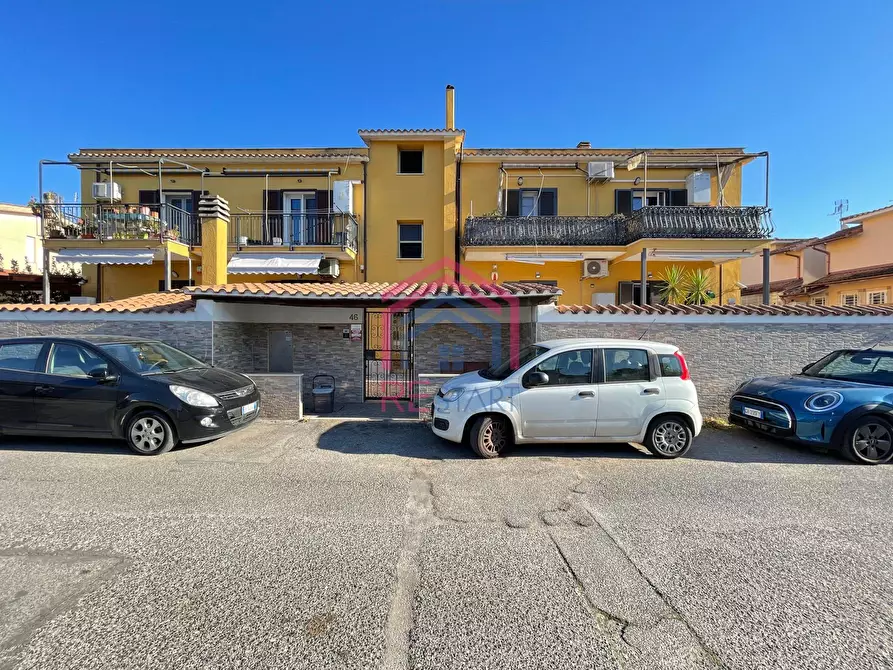 Immagine 1 di Appartamento in vendita  in Via Don Giovanni Calabria a Roma