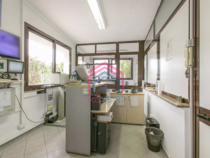 Immagine 10 di Capannone industriale in affitto  in Via Nazareno Strampelli a Ardea