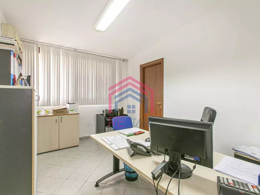 Immagine 12 di Capannone industriale in affitto  in Via Nazareno Strampelli a Ardea