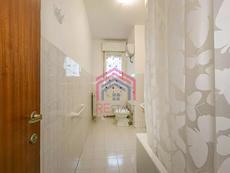 Immagine 21 di Appartamento in vendita  a Pomezia