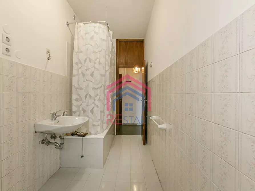 Immagine 23 di Appartamento in vendita  a Pomezia