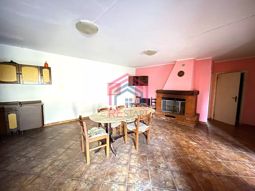 Immagine 3 di Appartamento in vendita  in via felice orsini a Priverno