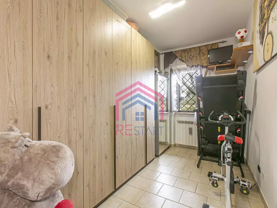 Immagine 29 di Villa in vendita  in via stromboli a Aprilia