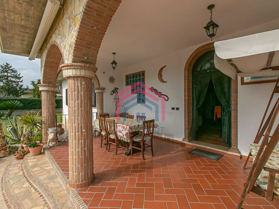 Immagine 4 di Villa in vendita  in via stromboli a Aprilia