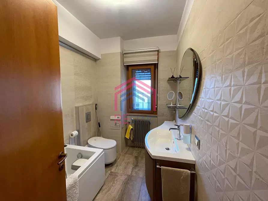 Immagine 20 di Appartamento in vendita  in VIA DON LUIGI STURZO a Pomezia