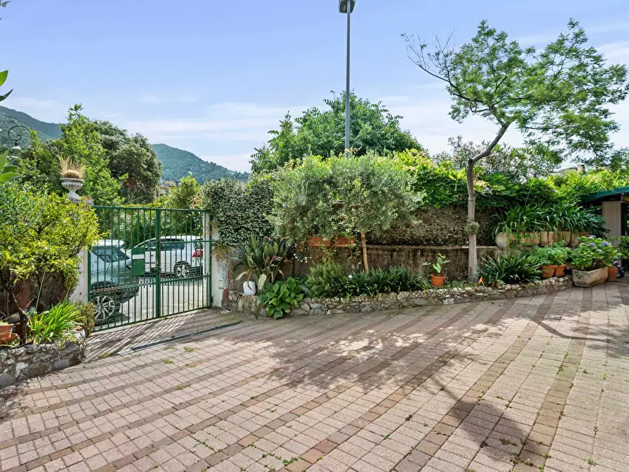 Immagine 14 di Casa indipendente in vendita  in Via Aurelia di Levante a Rapallo
