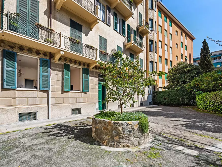 Immagine 1 di Appartamento in vendita  in Piazza Pellerano Murtola a Santa Margherita Ligure