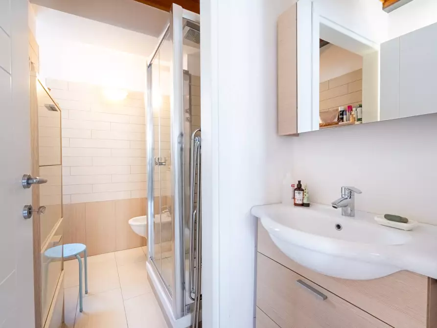 Immagine 8 di Appartamento in vendita  in Via Bozzo Costa a Rapallo