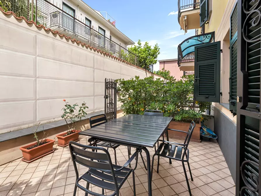 Immagine 11 di Appartamento in vendita  in Via Bozzo Costa a Rapallo