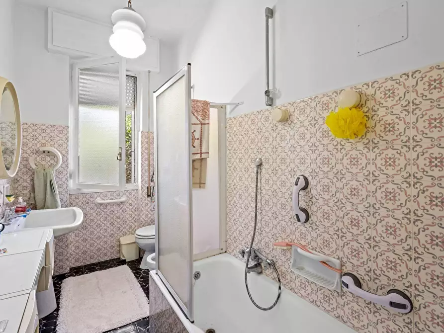 Immagine 7 di Casa indipendente in vendita  in via privata cassottana a Rapallo