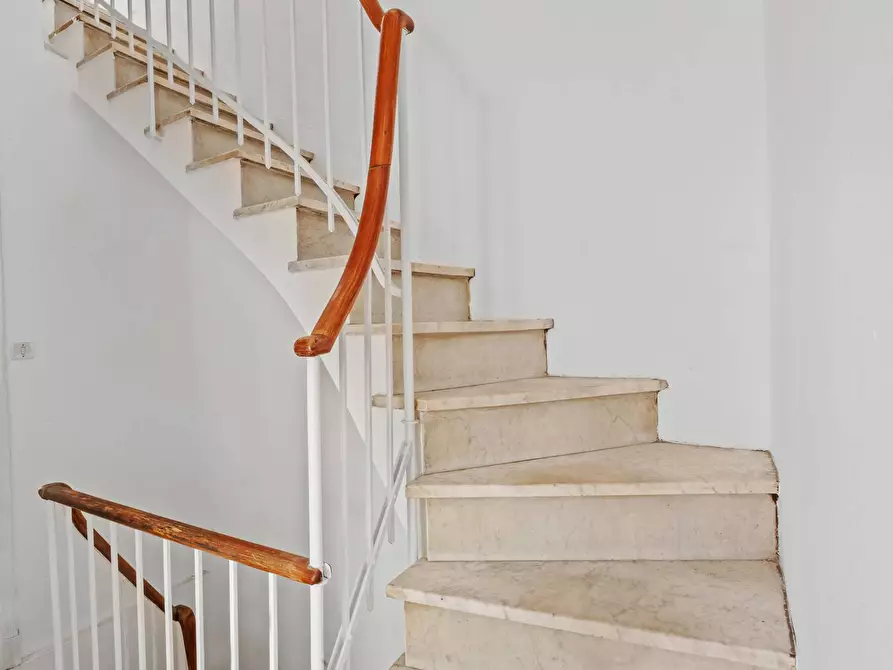 Immagine 9 di Appartamento in vendita  in Via Partigiani D'Italia a Santa Margherita Ligure