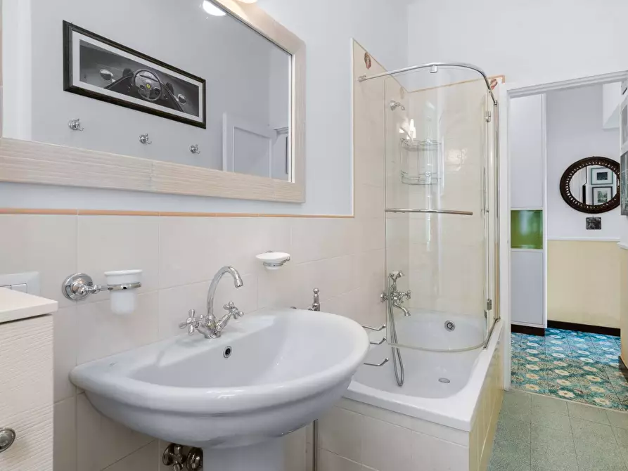 Immagine 13 di Appartamento in vendita  in Via Privata Valdettaro a Rapallo