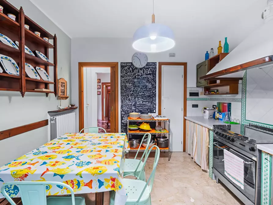 Immagine 4 di Appartamento in vendita  in via cesare bordone a Moneglia