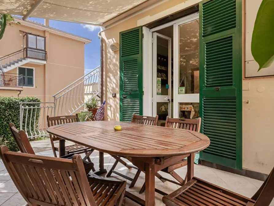 Immagine 13 di Appartamento in vendita  in via cesare bordone a Moneglia