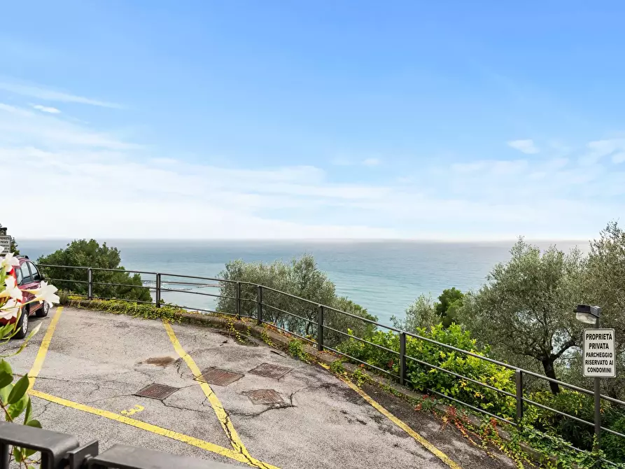 Immagine 12 di Appartamento in vendita  in località bacezza case sparse a Chiavari